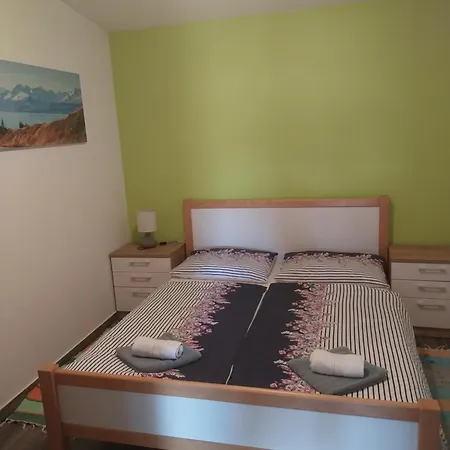 Glorija 7 ポレッチ