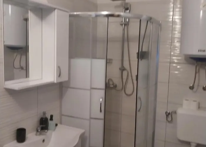 Glorija 7 アパート